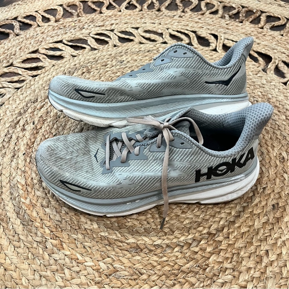 HOKA Men's Gray Running Shoes 11.5D Needs Lace